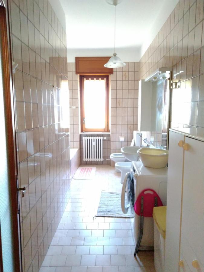 Domanda Apartamento Calosso Exterior foto
